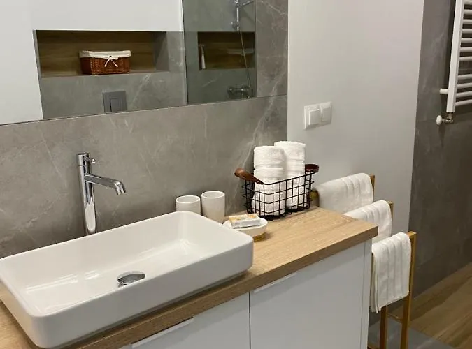 Marine Penelopa Silver 公寓