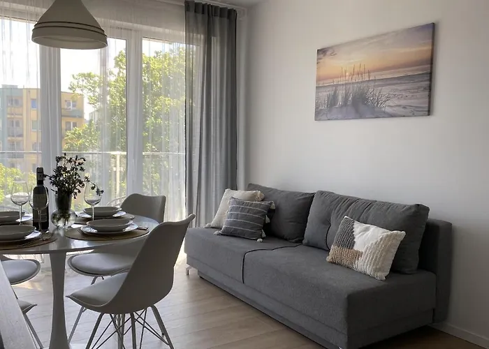 Marine Penelopa Silver 公寓 斯维诺乌伊希切